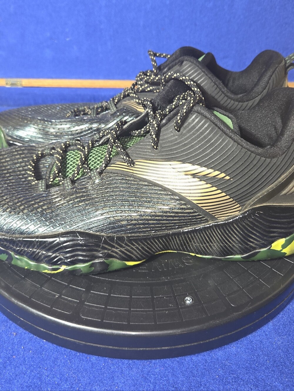 Men's Black and Green  Anta KT Outdoor 2 Basketball Shoes, Sz. 9.5-US, 43-EU